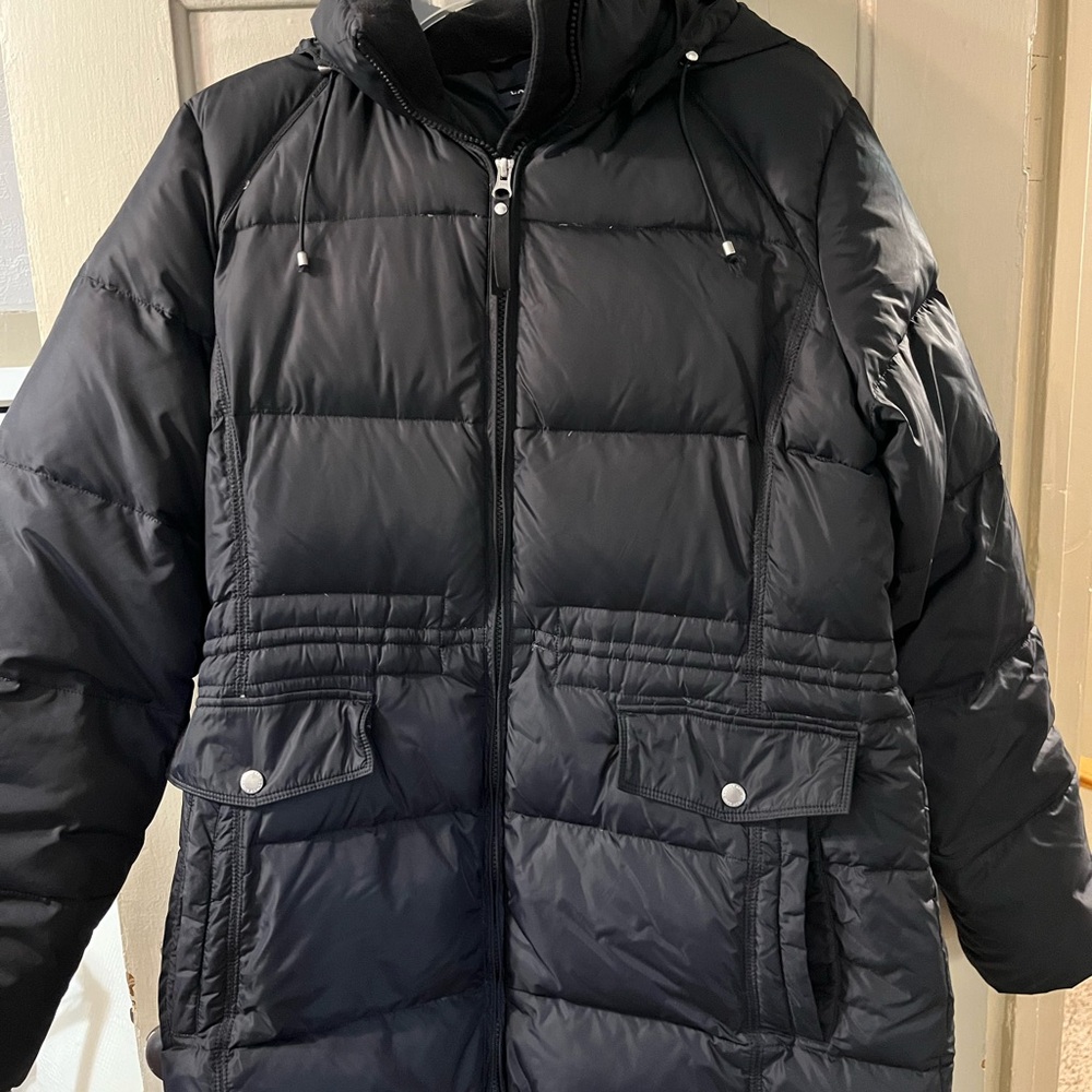 Lands End down coat. Excellent condition!! Perfect for cold winters!